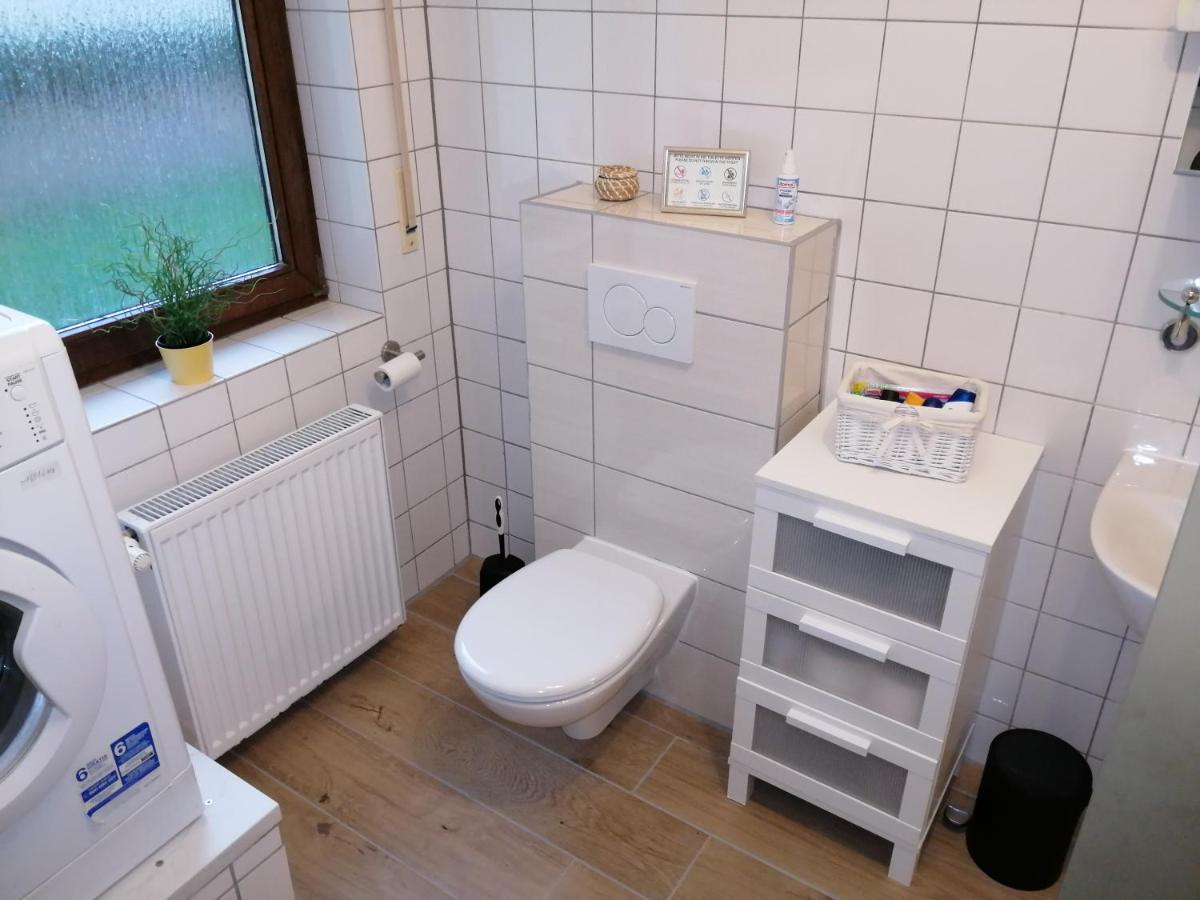 Ebenerdige Ferienwohnung Mit Grosser Terrasse In Der Naehe Des Waldes, Zum Wohlfuehlen Schoneck المظهر الخارجي الصورة