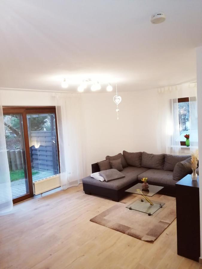 Ebenerdige Ferienwohnung Mit Grosser Terrasse In Der Naehe Des Waldes, Zum Wohlfuehlen Schoneck المظهر الخارجي الصورة